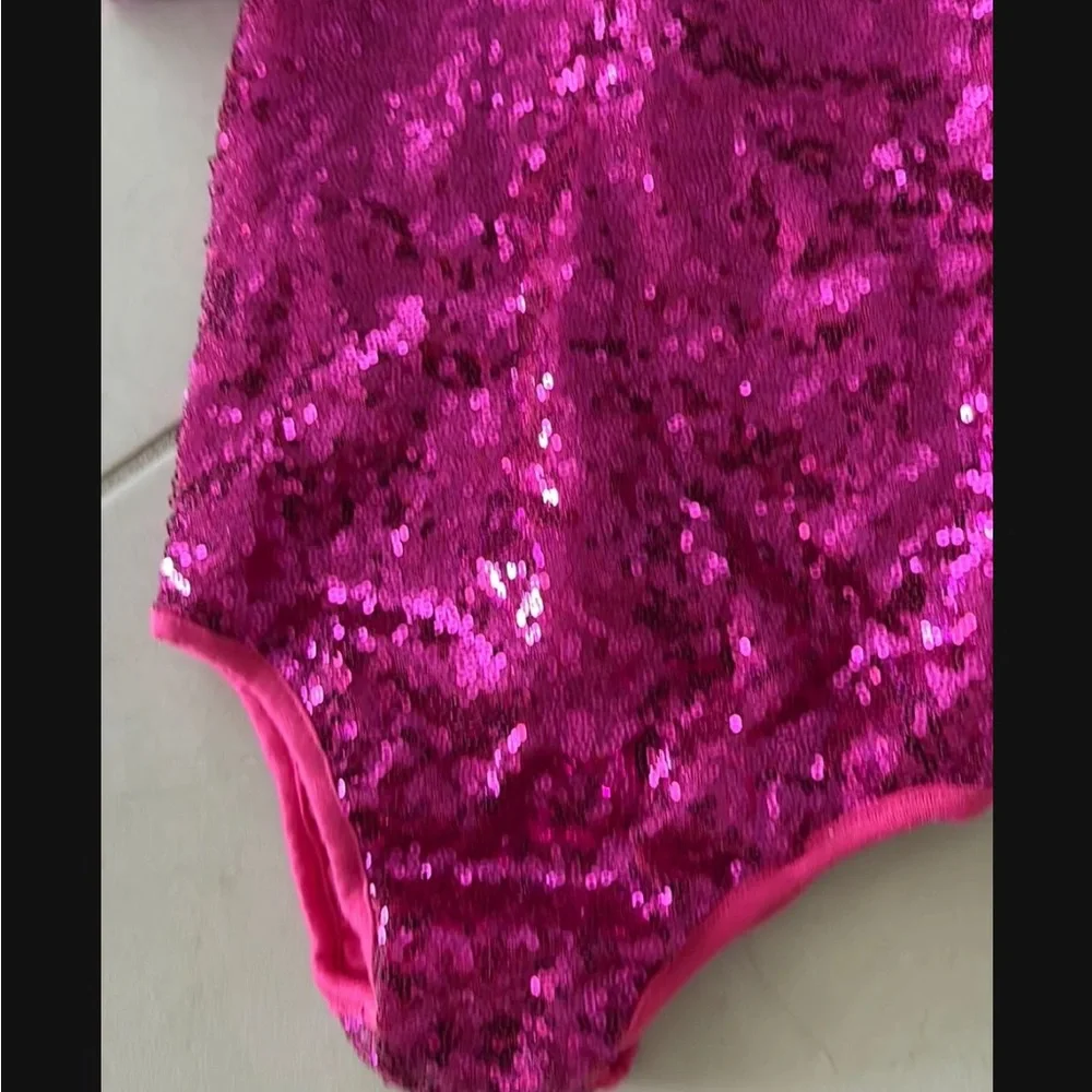 Girls sequin bodysuit, dance, medium sz 8. 1506